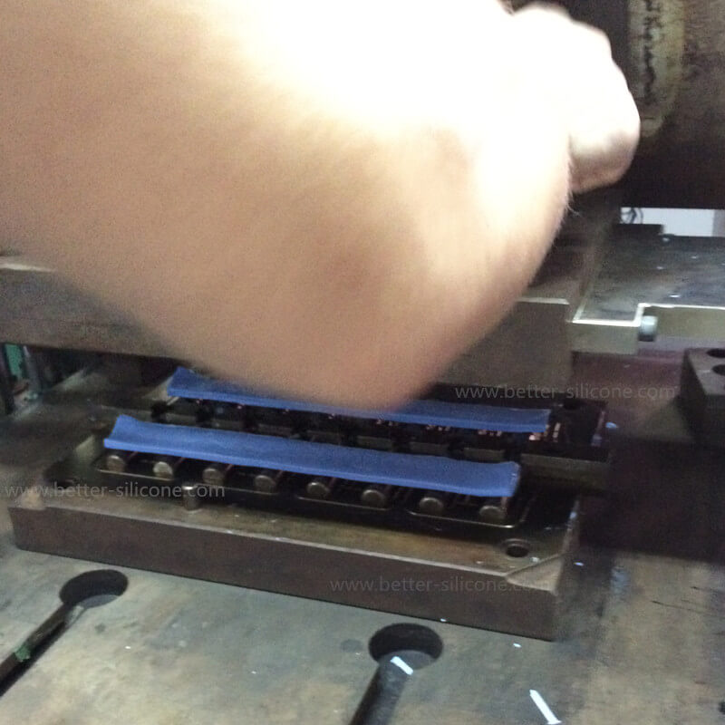 Rubber Grips Molding